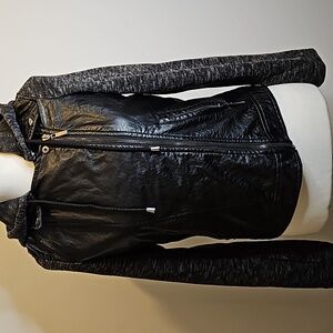 J2 Junior Girl's Size Small Leather Jacket W/removable Hood #W-672